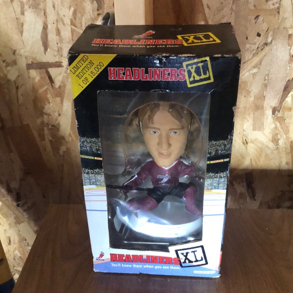Bobble head